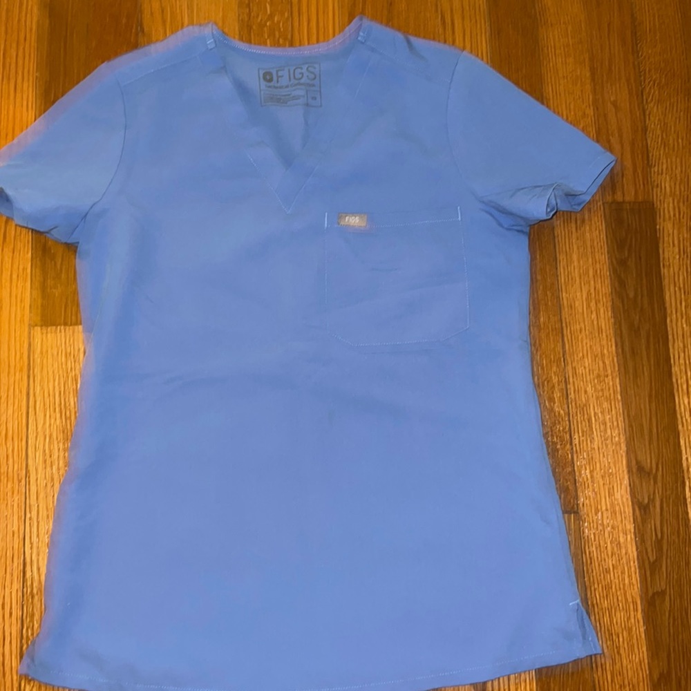 Excellent condition blue XS FIGS scrub top